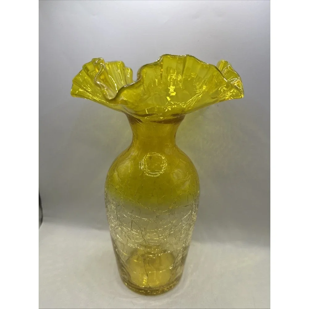 Blenko style hand blown yellow‎ art glass vase with a ruffled rim GLOWS RED